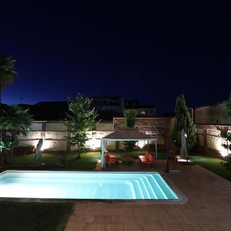 Villa Almudena Nava de la Asuncion Eksteriør billede